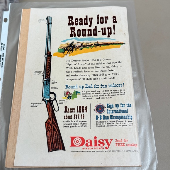 Vintage 1967 Walt Disney Comic Book - Picture 2 of 4